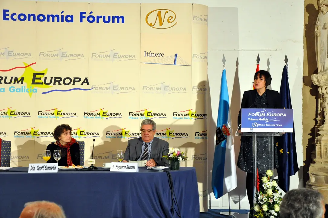 <p>Neste acto, organizado polo F&oacute;rum Europa no Hostal dos Reis Cat&oacute;licos o 29 de novembro de 2017, a portavoz nacional do <a href="http://bng.gal">BNG</a> expuxo as propostas do Bloque Nacionalista Galego&nbsp;para unha Galiza con futuro, afastada da subordinaci&oacute;n e a dependencia pol&iacute;tica e econ&oacute;mica que nos empobrece.</p>
