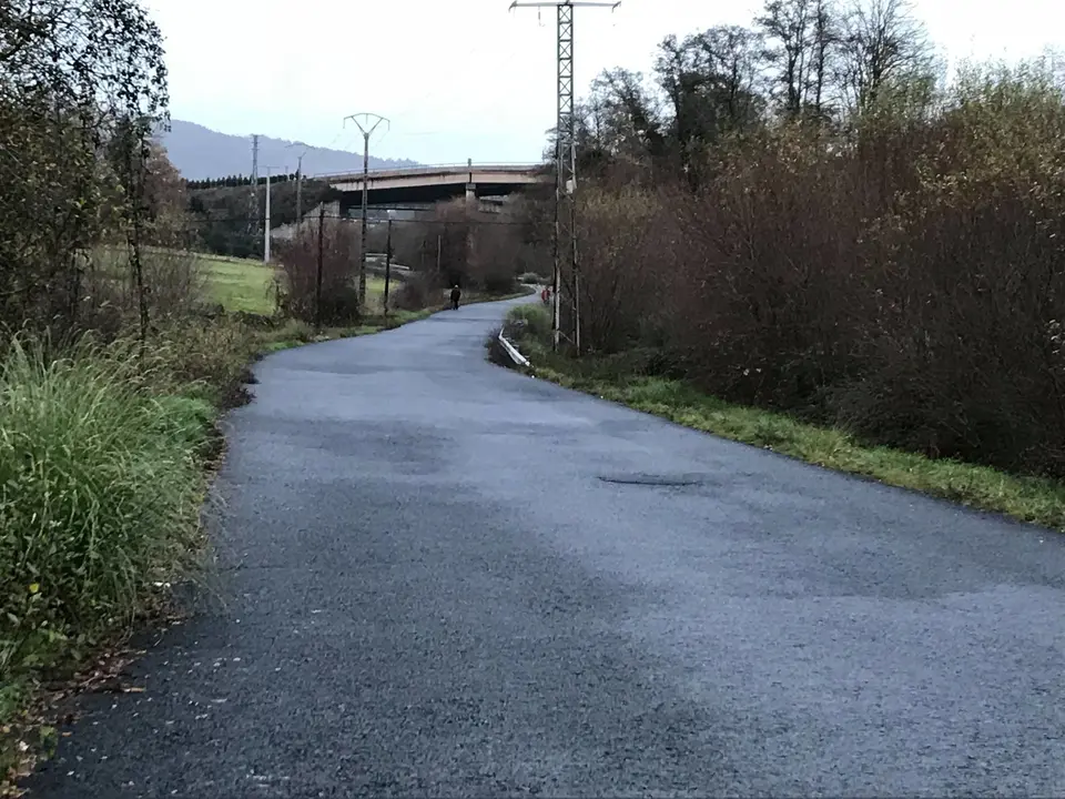 <p>Proposta de senda peonil/ciclista entre O Milladoiro e Santiago de Compostela. Fotos de tramos.</p>
