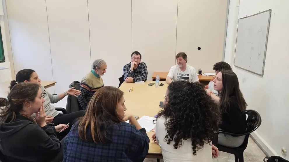 Reuni&oacute;n do BNG cos clubs e  asociaci&oacute;ns deportivas de Ames